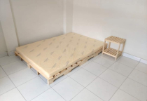 Tận Dụng Pallet Gỗ Cũ Để Làm Ra Giường Cho Công Nhân Vừa Rẻ Vừa Đẹp
