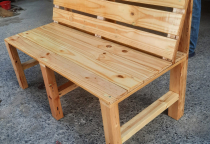 Tận Dụng Pallet Gỗ Cũ Làm Ra Những Bộ Bàn Ghế Cực Đẹp