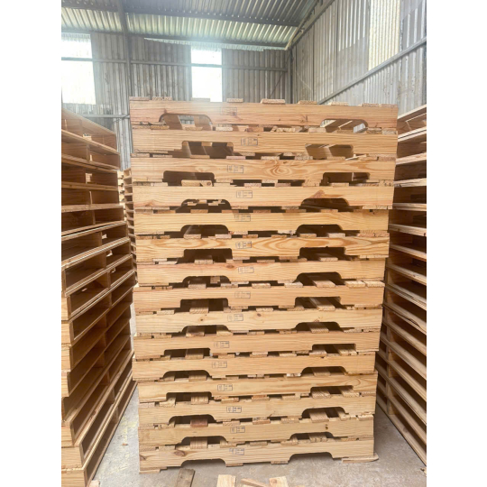 PALLET GỖ 2 HƯỚNG NÂNG 
